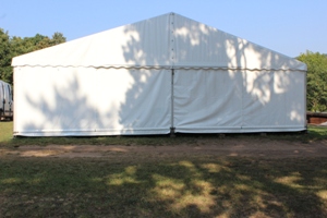 Rendezvénysátor 10 méter széles-17